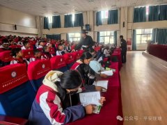 理塘甲洼：“宣讲+查抄”双管齐下 为校 